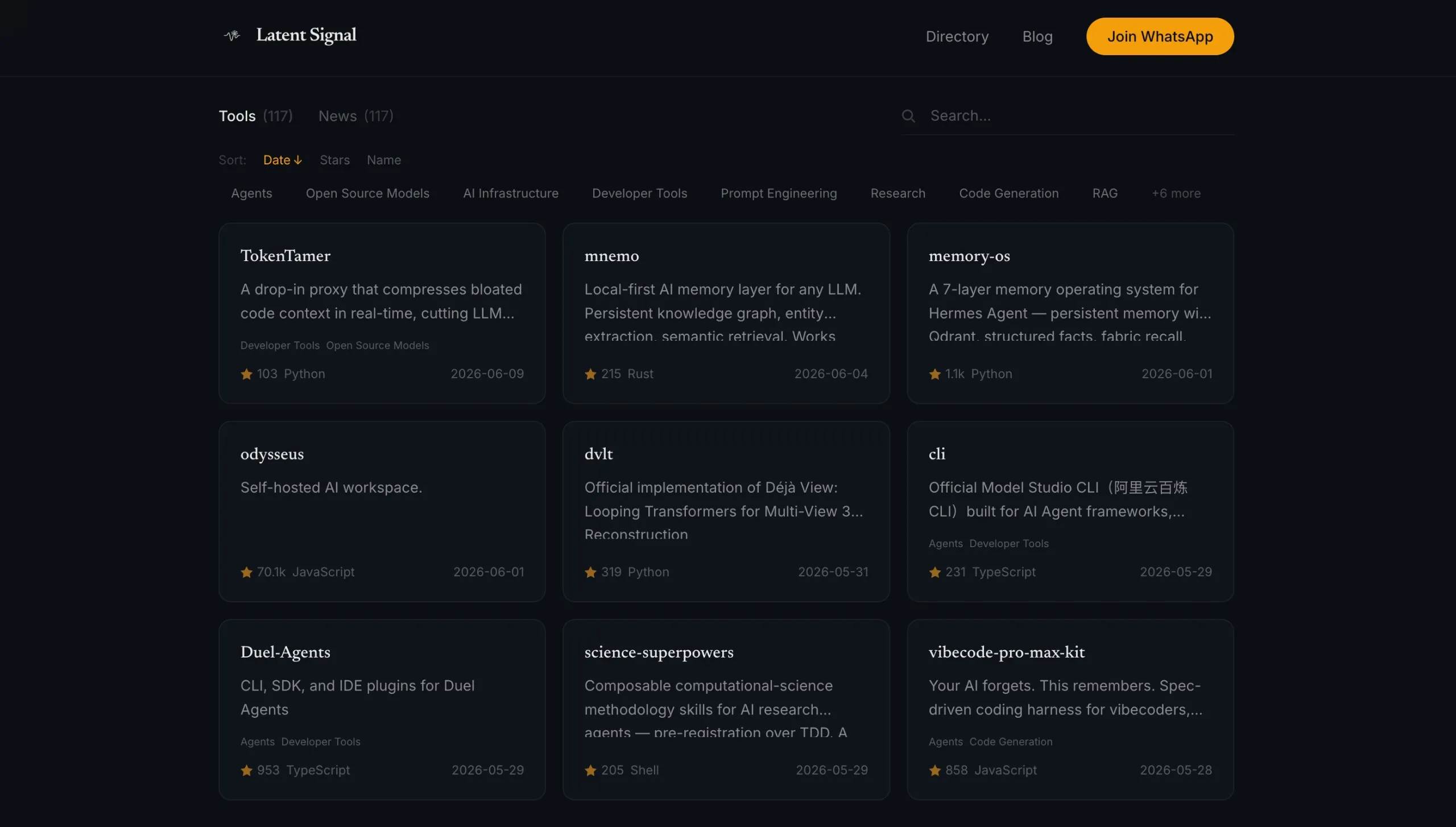 Zaky Syihan berbagi pengalaman membuat website direktori AI tools dan berita di latentsignal.dev, yang bermula dari menyimpan link di WhatsApp channel hingga followersnya menjadi banyak.